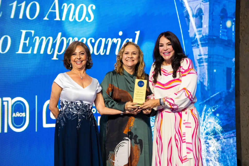 Mujer Empresaria - Gabi Arenas