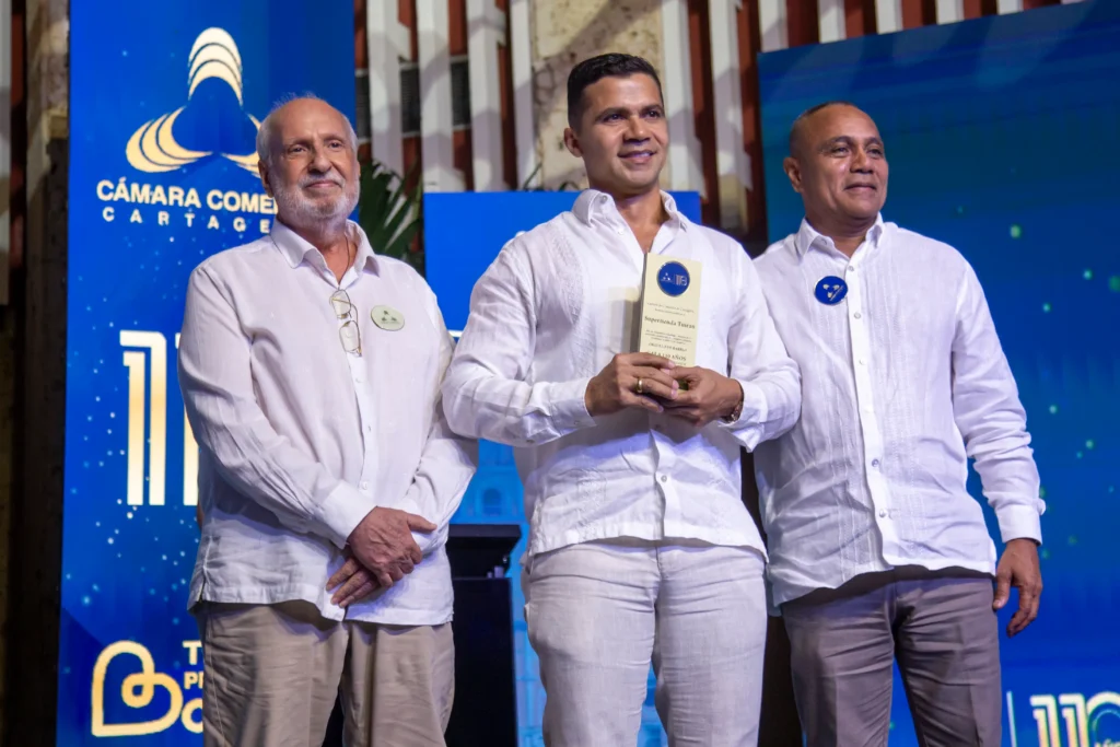 Orgullo de Barrio - Supertienda Tuirán